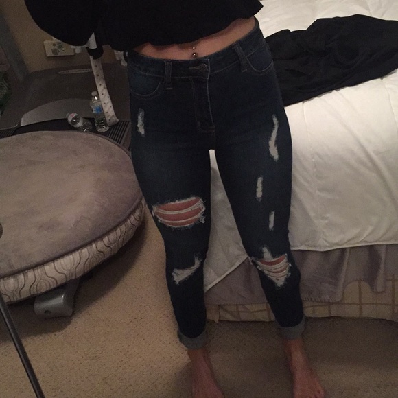 Fashion Nova Denim - Ripped High wasted skinny jeans